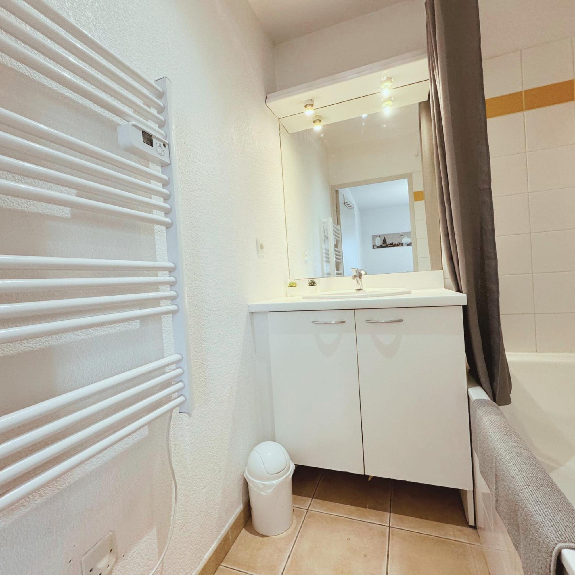 Appartement Residence Prive Avec Parking Wifi Clim Piscine Αβινιόν Εξωτερικό φωτογραφία